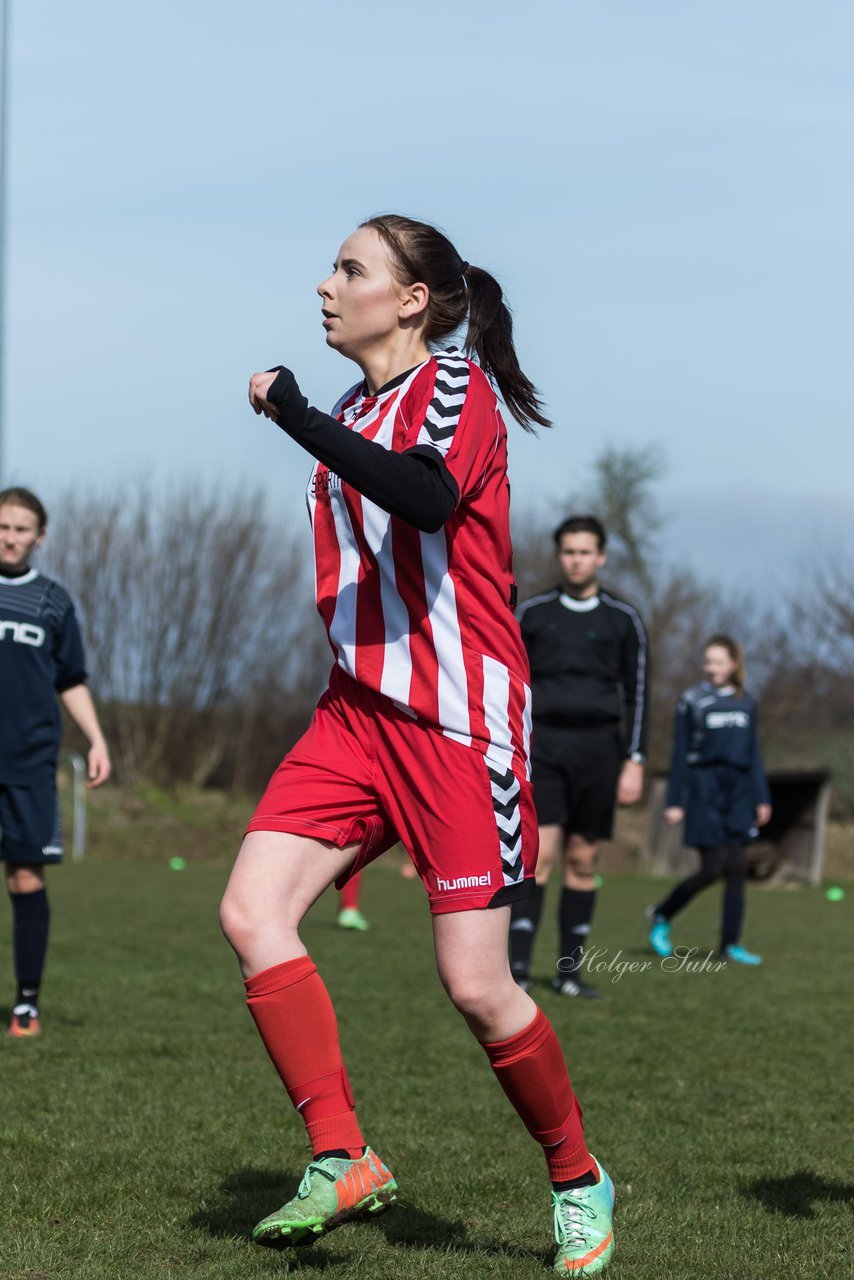 Bild 88 - C-Juniorinnen TSV Zarpen - TuS Tensfeld : Ergebnis: 2:1